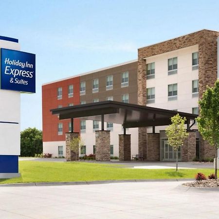 Holiday Inn Express & Suites Reedsburg - Dells Area By Ihg Экстерьер фото