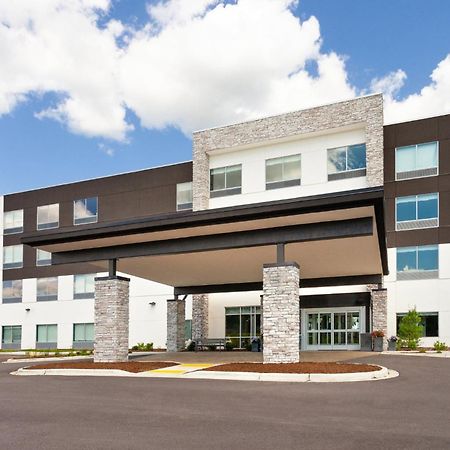 Holiday Inn Express & Suites Reedsburg - Dells Area By Ihg Экстерьер фото