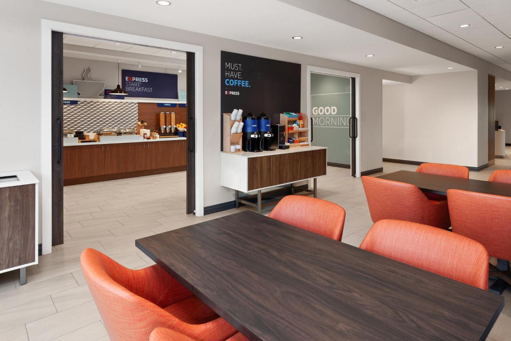 Holiday Inn Express & Suites Reedsburg - Dells Area By Ihg Экстерьер фото