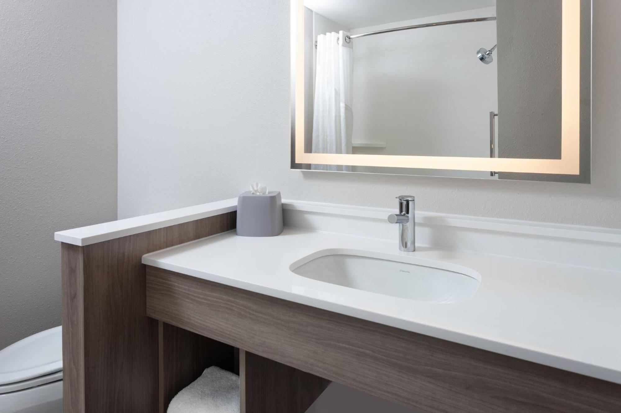 Holiday Inn Express & Suites Reedsburg - Dells Area By Ihg Экстерьер фото