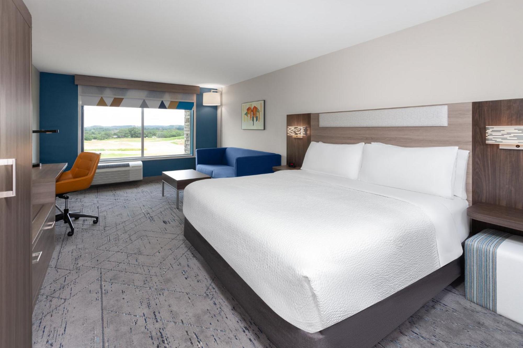 Holiday Inn Express & Suites Reedsburg - Dells Area By Ihg Экстерьер фото