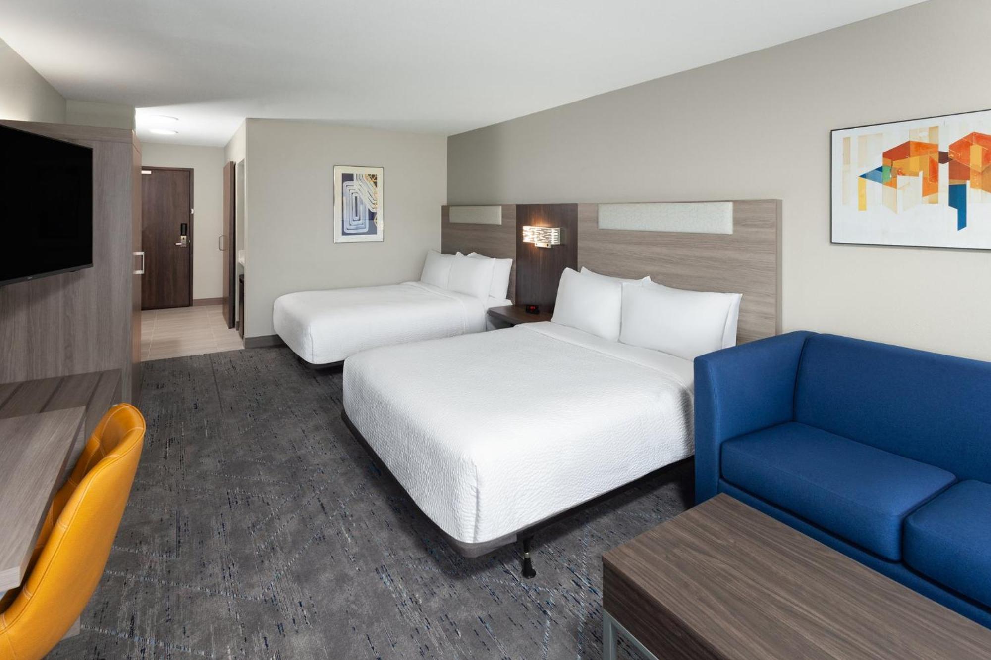 Holiday Inn Express & Suites Reedsburg - Dells Area By Ihg Экстерьер фото