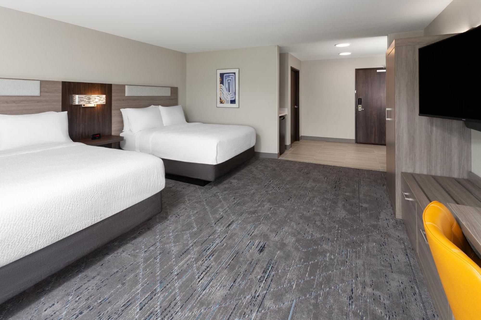 Holiday Inn Express & Suites Reedsburg - Dells Area By Ihg Экстерьер фото